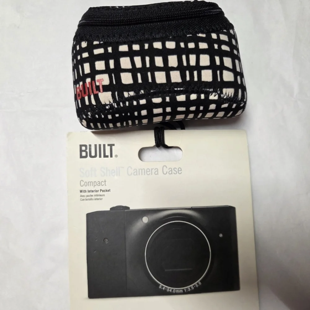 BUILT (BuiltNY) Neoprene Compact Camera Case, Black/White, NWT